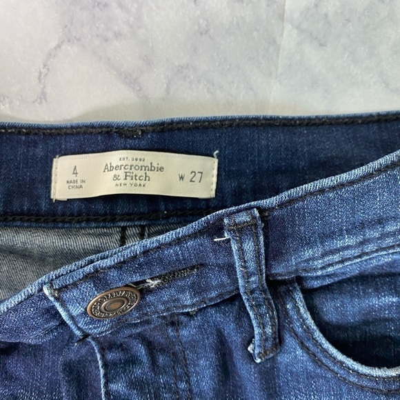 Y2K Abercrombie & Fitch Cuff Denim Shorts - Picture 5 of 5